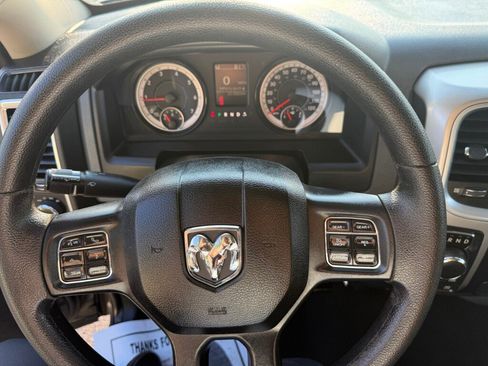 Used 2017 RAM 1500 Classic SLT AWD/4WD image 20