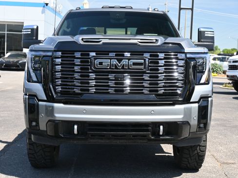 Used 2025 GMC Sierra 2500 Denali Ultimate w/ Max Trailering Package image 6