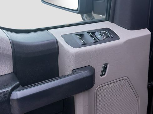 Used 2020 Ford F150 XL w/ Equipment Group 101A Mid AWD/4WD image 17