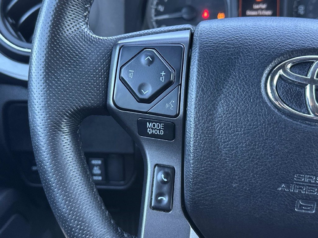 Used 2022 Toyota Tacoma TRD Off-Road w/ Technology Package RWD image 27