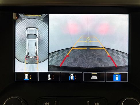 Used 2021 GMC Acadia SLT w/ Technology Package image 17