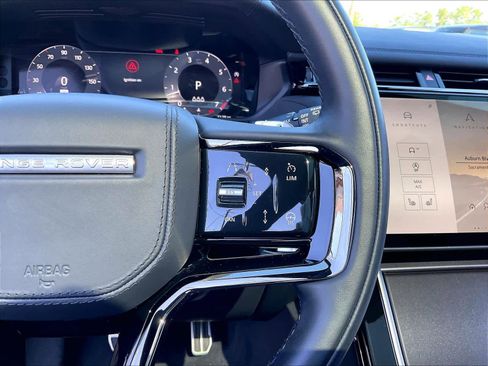 Used 2026 Land Rover Range Rover Velar Dynamic SE AWD/4WD image 21