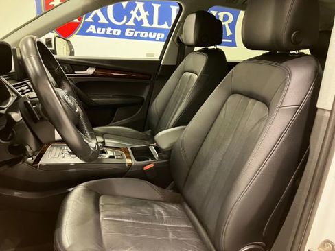 Used 2018 Audi Q5 2.0T Premium Plus w/ Premium Plus Package image 9