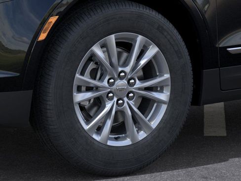 New 2026 Cadillac XT5 Luxury w/ LPO, Floor Liner Package image 9