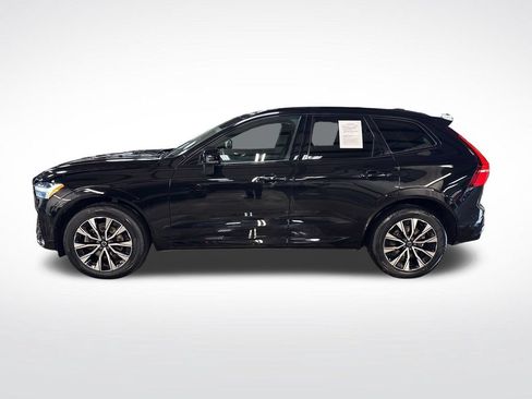 Used 2023 Volvo XC60 B5 Plus AWD/4WD image 2