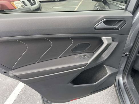 Used 2024 Volkswagen Tiguan SE R-Line w/ MDO Package, Three-Row image 21