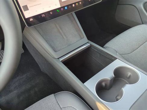 Used 2025 Tesla Model 3 RWD image 18