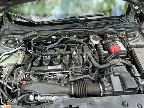 Used 2018 Honda Civic Sport image 26