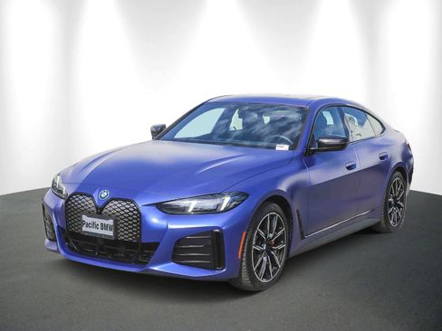 Used 2025 BMW i4 eDrive40 w/ M Sport Package image 3