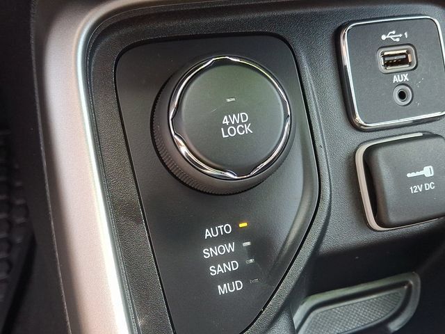 Used 2020 Jeep Compass Latitude w/ Cold Weather Group AWD/4WD image 25