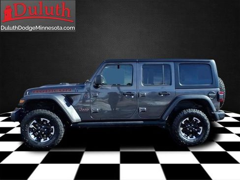 Used 2025 Jeep Wrangler Unlimited Rubicon image 2