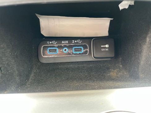 Used 2018 Jeep Grand Cherokee Limited image 35