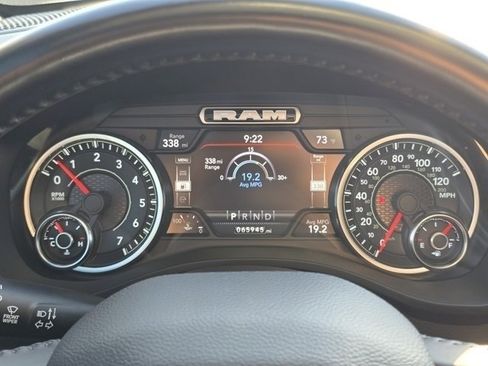 Used 2022 RAM 1500 Big Horn image 40