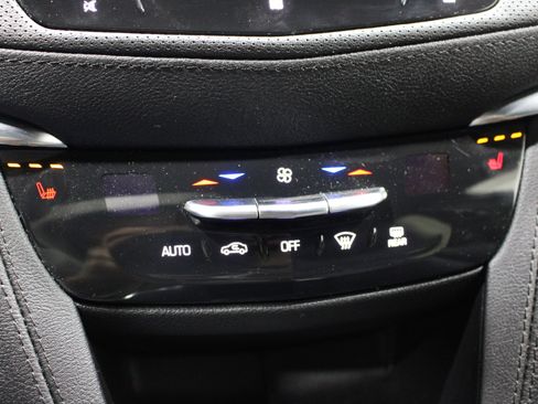 Used 2021 Cadillac XT5 Luxury image 21