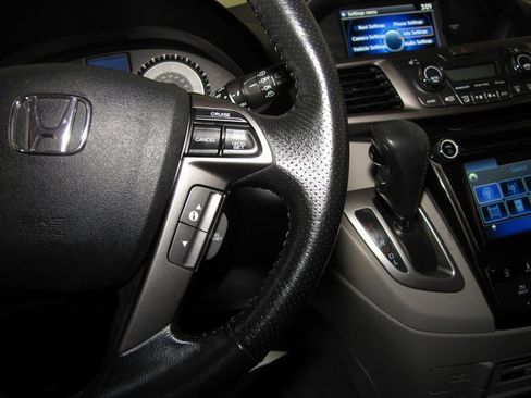Used 2015 Honda Odyssey Touring image 6