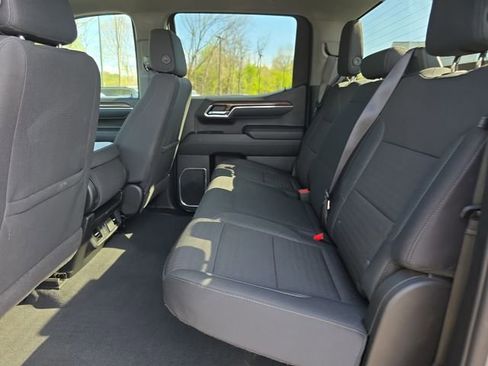 Used 2025 Chevrolet Silverado 1500 LT AWD/4WD image 11
