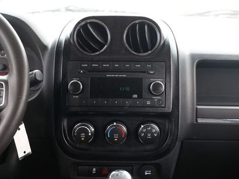 Used 2015 Jeep Patriot Sport w/ Power Value Group FWD image 34