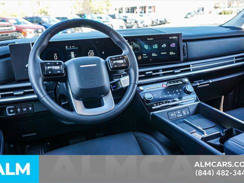 Used 2025 Hyundai Santa Fe SEL image 28