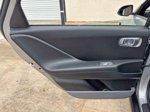 Used 2025 Hyundai Ioniq 6 SE RWD image 38