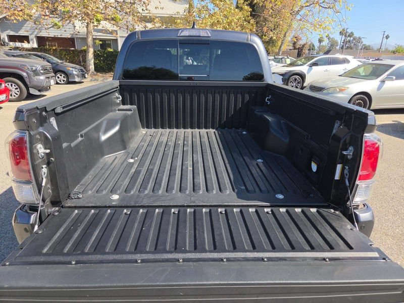Certified 2023 Toyota Tacoma TRD Sport w/ TRD Premium Sport Package AWD/4WD image 15
