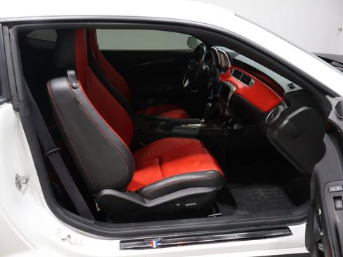 Used 2015 Chevrolet Camaro SS w/ Commemorative Special Edition image 19