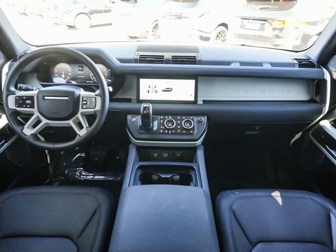 Used 2023 Land Rover Defender 110 S AWD/4WD image 10