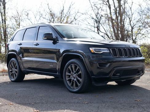 Used 2016 Jeep Grand Cherokee Limited 75th Anniversary image 13