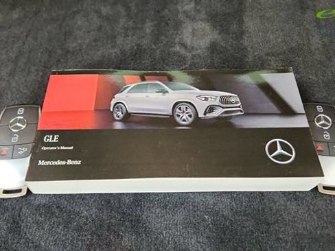 Used 2025 Mercedes-Benz GLE 350 4MATIC image 62