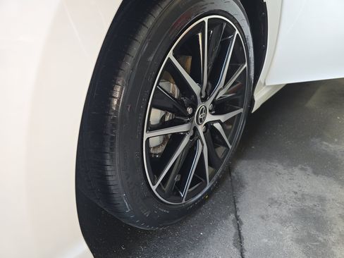 Used 2024 Toyota Camry SE FWD image 32