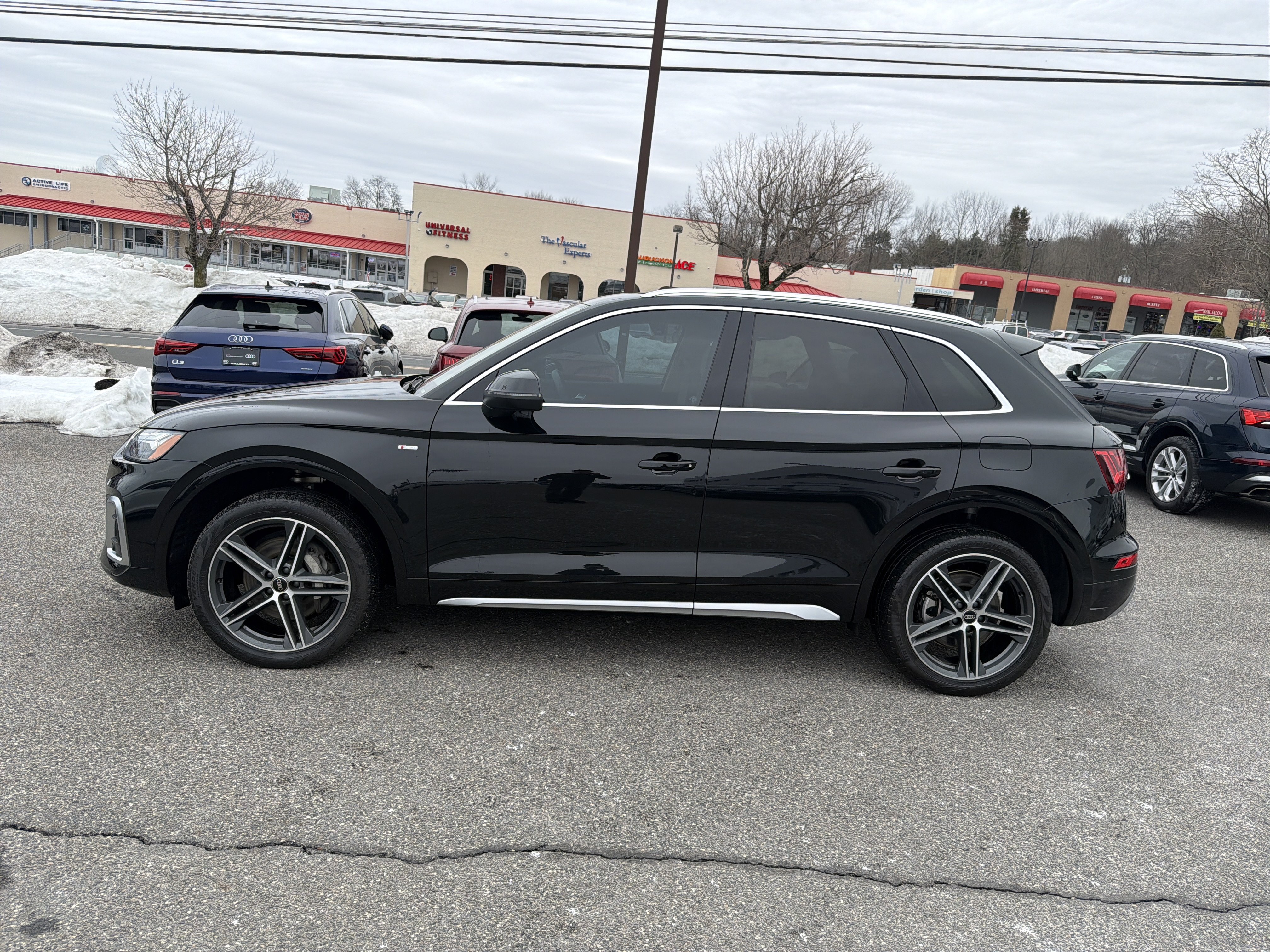 Certified 2023 Audi Q5 e Premium Plus w/ Premium Plus Package AWD/4WD image 4