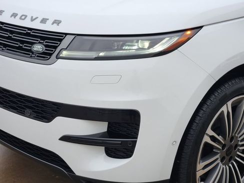 New 2026 Land Rover Range Rover Sport SE AWD/4WD image 9