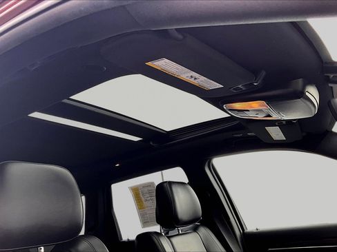 Used 2020 Jeep Grand Cherokee Limited w/ Luxury Group II image 19