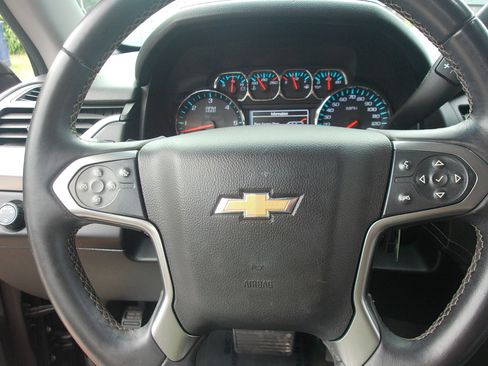 Used 2015 Chevrolet Tahoe LT RWD image 15