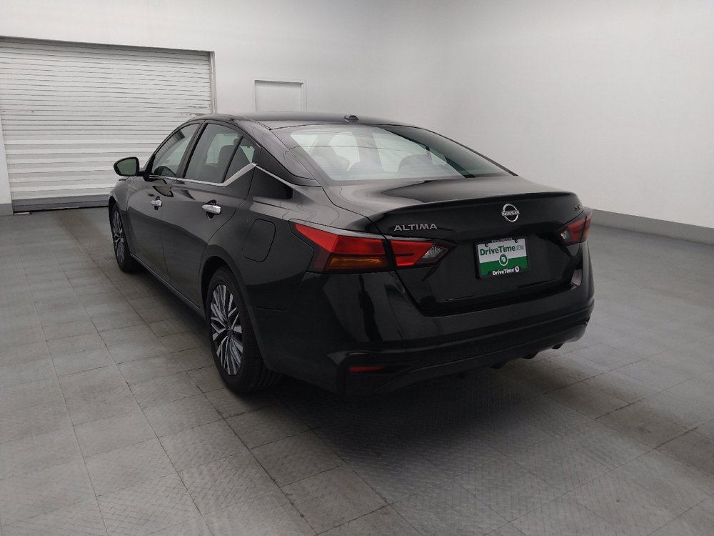 Used 2024 Nissan Altima 2.5 SV FWD image 5
