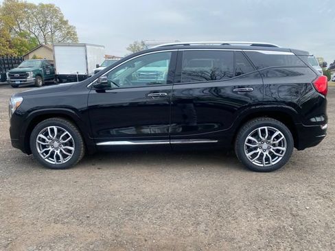 Used 2022 GMC Terrain Denali AWD/4WD image 4