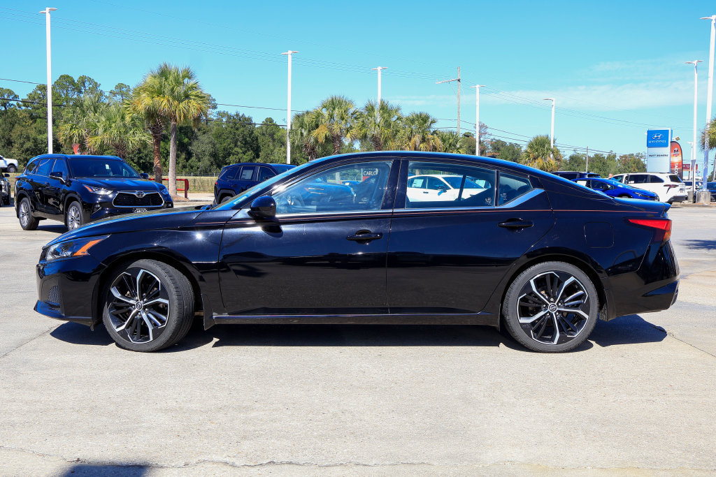 Used 2023 Nissan Altima 2.5 SR w/ SR Premium Package FWD image 27