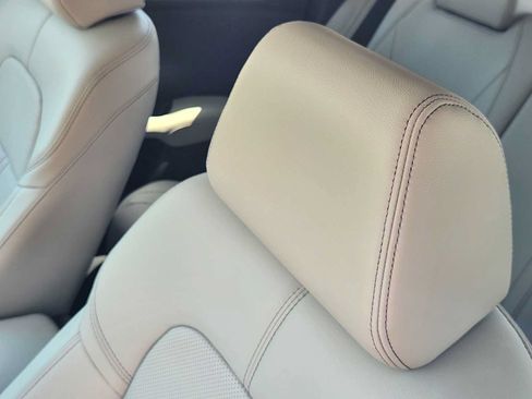 Certified 2026 Honda HR-V EX-L image 14