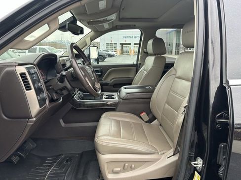 Used 2015 GMC Sierra 3500 Denali image 2