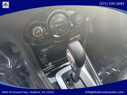 Used 2016 Ford Fiesta Titanium FWD image 25