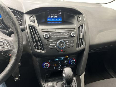 Used 2018 Ford Focus SE image 14