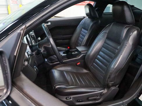 Used 2007 Ford Mustang Shelby GT500 RWD image 13