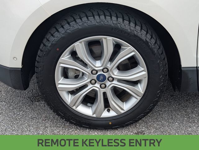 Used 2020 Ford Edge Titanium w/ Equipment Group 301A AWD/4WD image 12