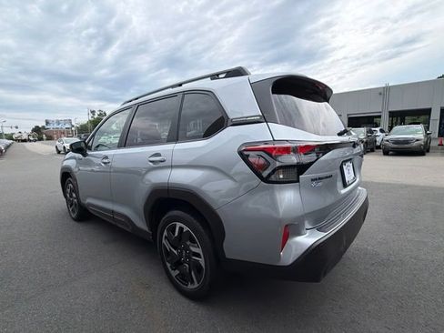 Certified 2025 Subaru Forester Limited AWD/4WD image 5