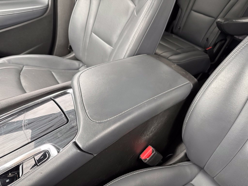 Used 2023 Buick Enclave Essence FWD image 26