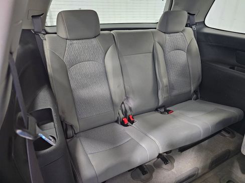 Used 2008 GMC Acadia SLE w/ Preferred Package image 20