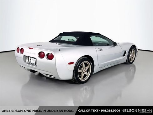 Used 1999 Chevrolet Corvette Convertible w/ Memory Pkg RWD image 5