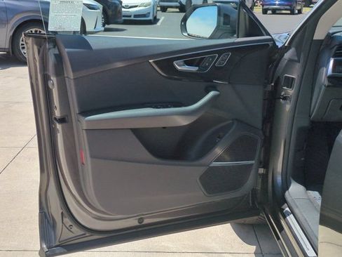 Used 2019 Audi Q8 Premium Plus AWD/4WD image 14