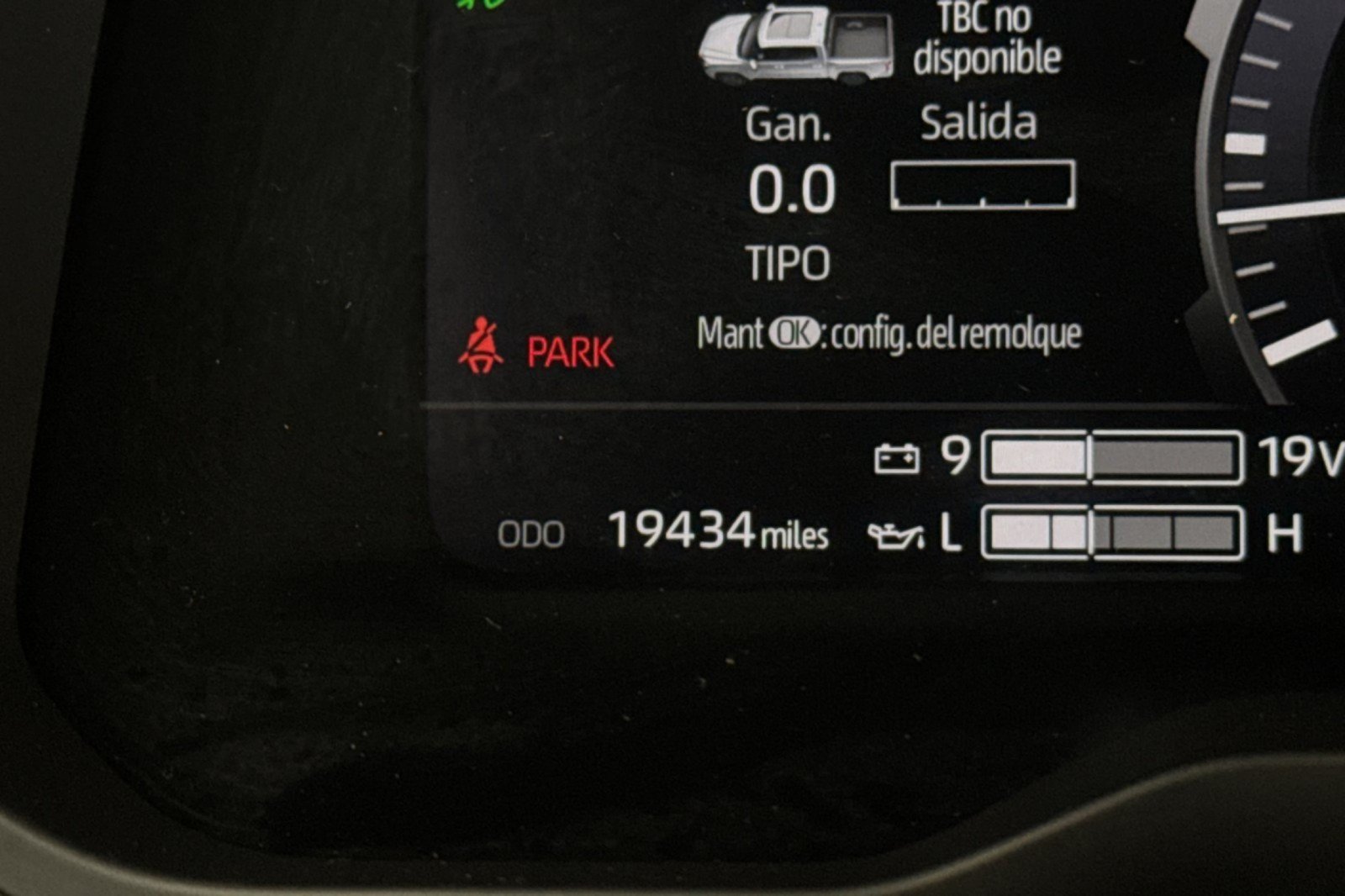 Used 2024 Toyota Tundra Limited w/ TRD Off-Road Package AWD/4WD image 23