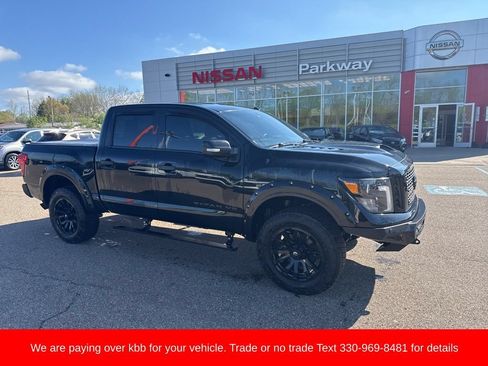 Used 2019 Nissan Titan SL w/ Midnight Edition AWD/4WD image 2