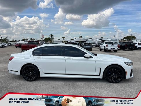 Used 2022 BMW 750i xDrive 750i xDrive w/ Executive Package image 8